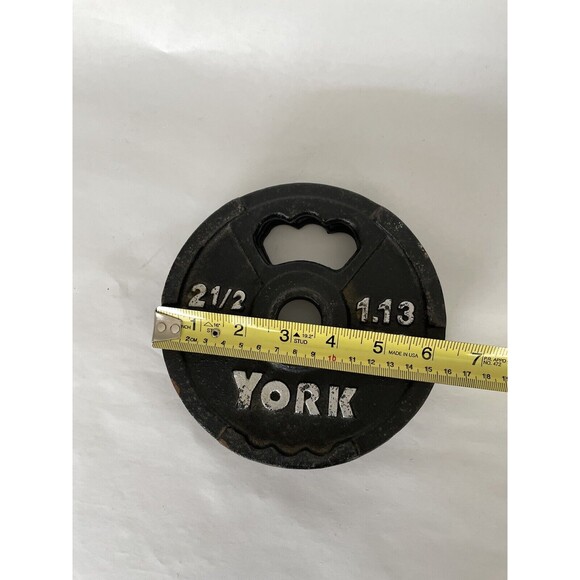 Set of 2 YORK 2 ½ lb. Iron Finger Grip Barbell Weight Plates - Picture 6 of 7